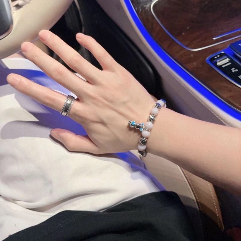 Louis Vuitton Bracelets Elegant 250820