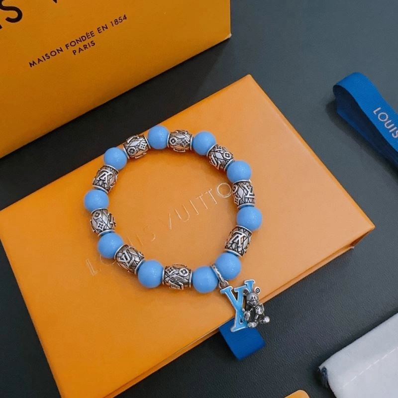Compact Louis Vuitton Bracelets 250853