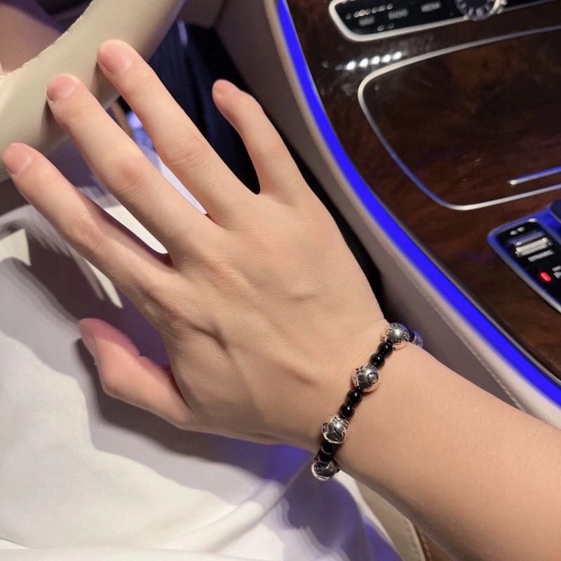 FastDry Louis Vuitton Bracelets 250841