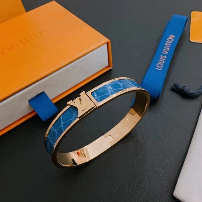 Sophisticated Louis Vuitton Bracelets 250836