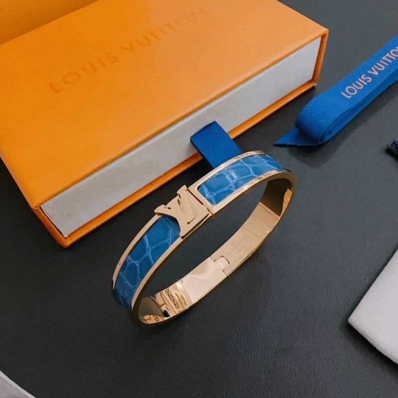Sophisticated Louis Vuitton Bracelets 250836