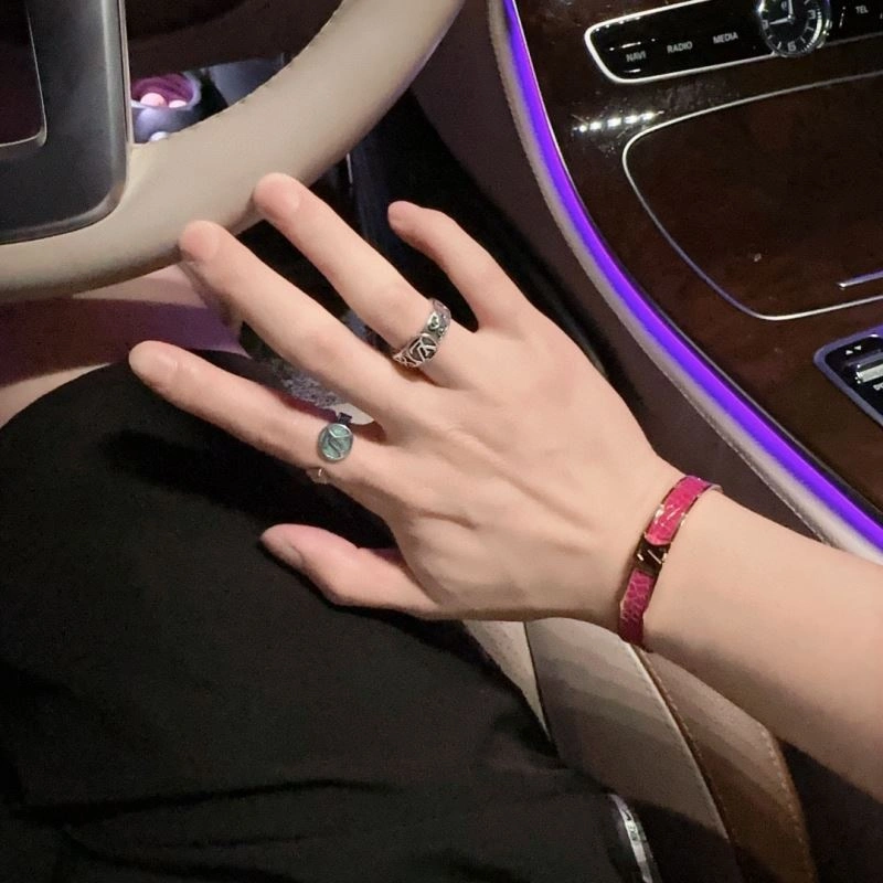Louis Vuitton Bracelets Reliable 250838