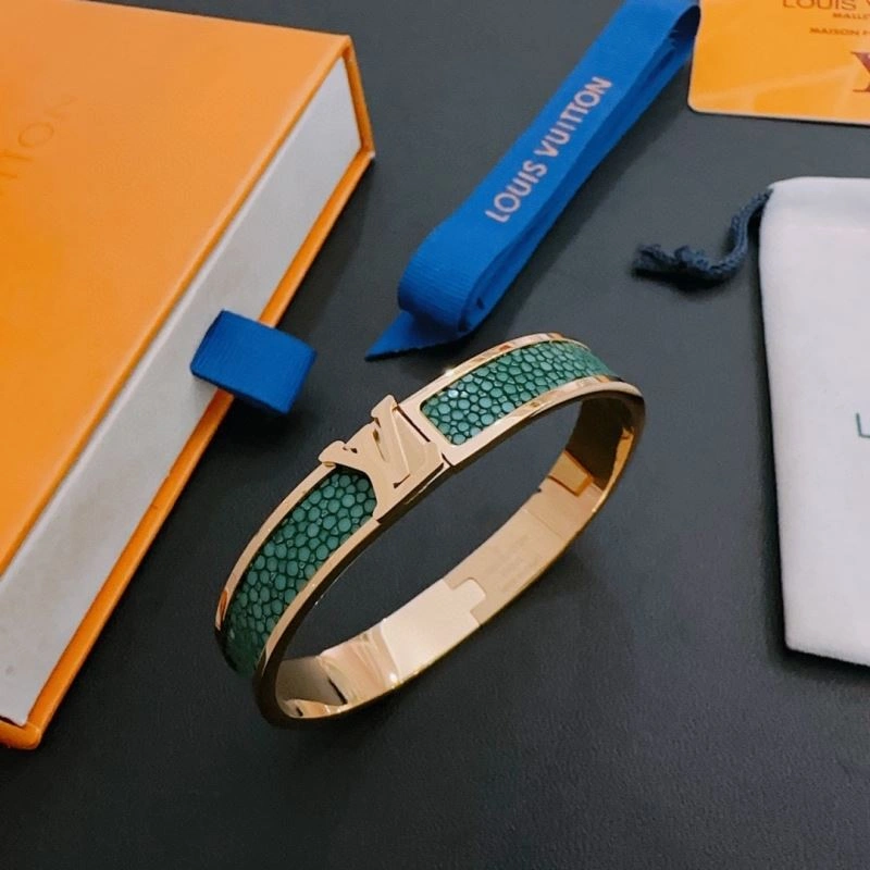 Louis Vuitton Bracelets Minimalist 250837