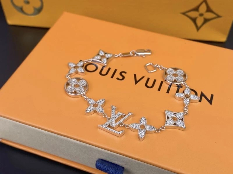 Practical Louis Vuitton Bracelets 250822