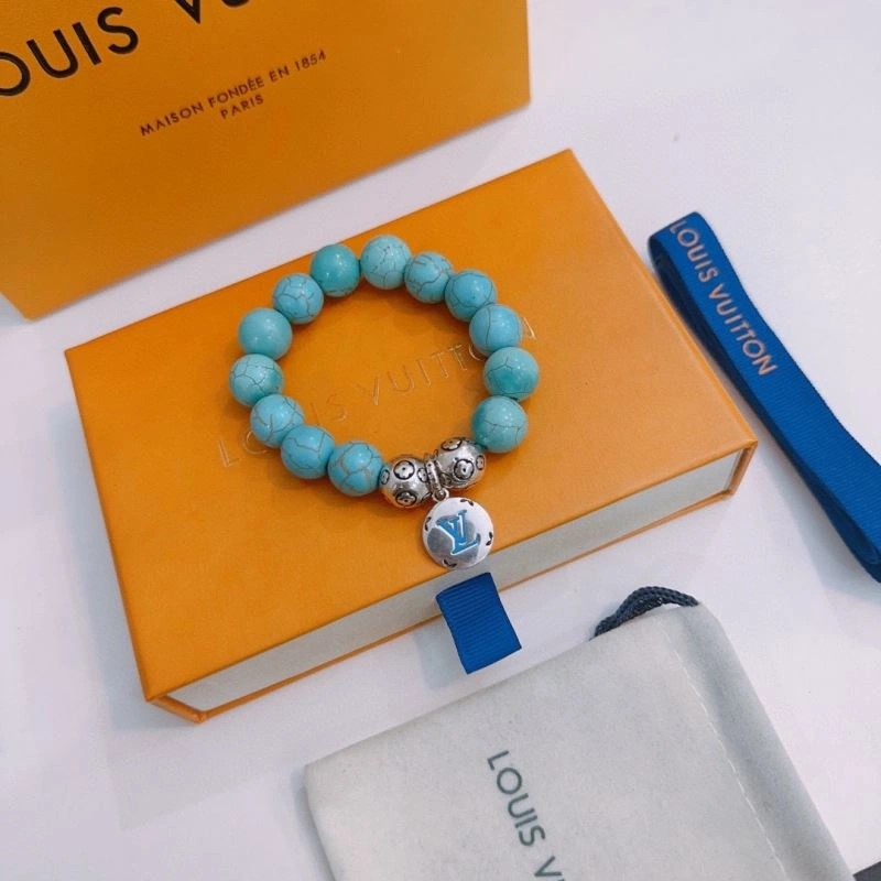Louis Vuitton Bracelets AllSeason 250842