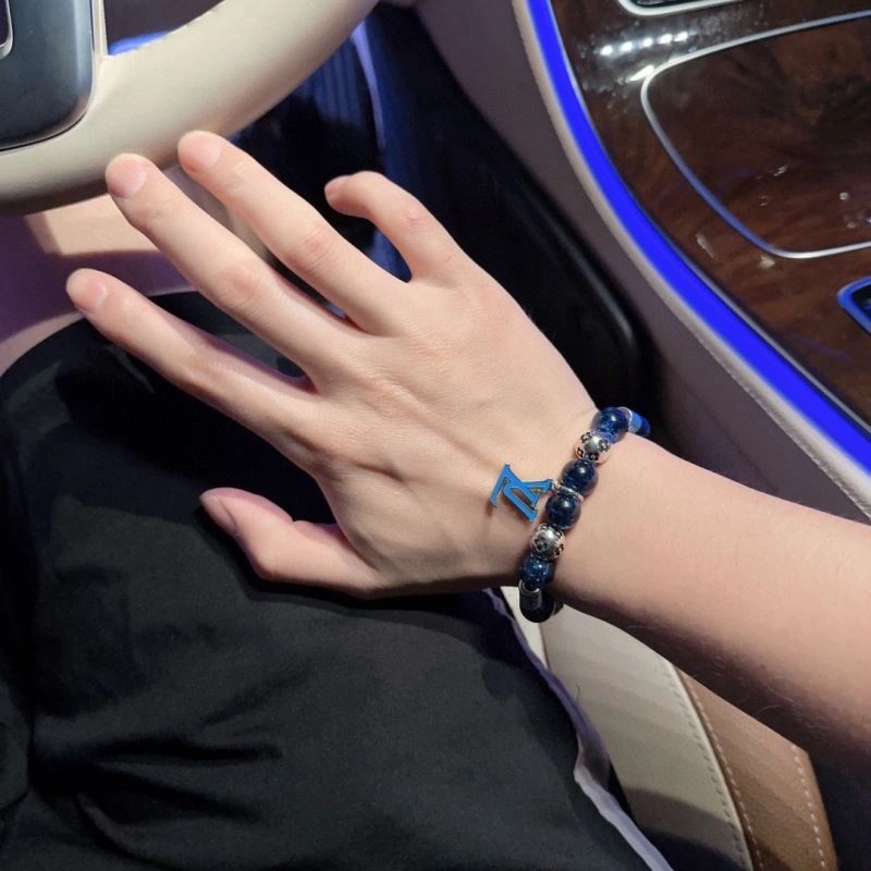 FastDry Louis Vuitton Bracelets 250835