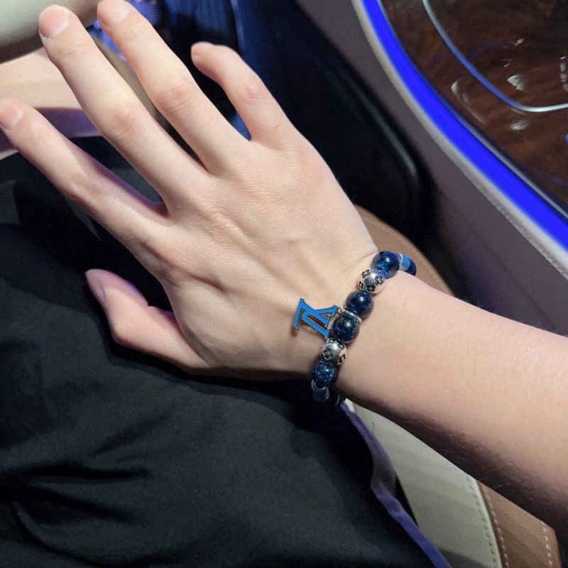 FastDry Louis Vuitton Bracelets 250835