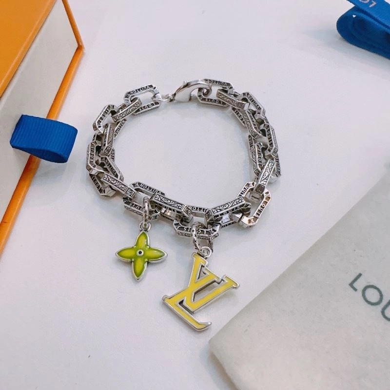 Functional Louis Vuitton Bracelets 250832