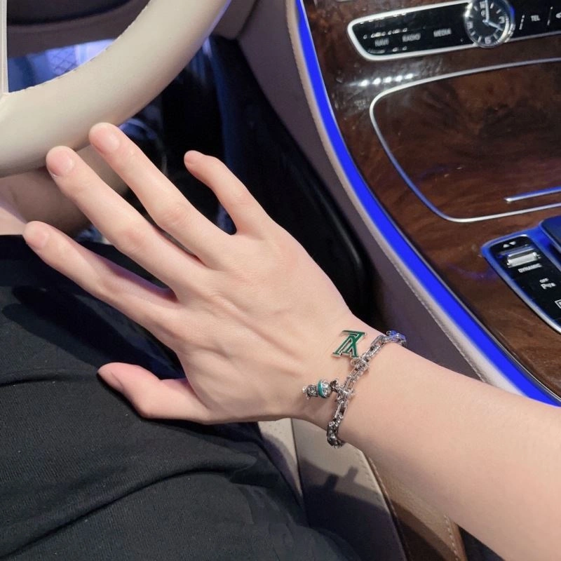 Functional Louis Vuitton Bracelets 250829