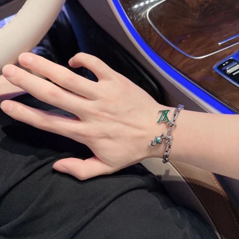 Functional Louis Vuitton Bracelets 250829