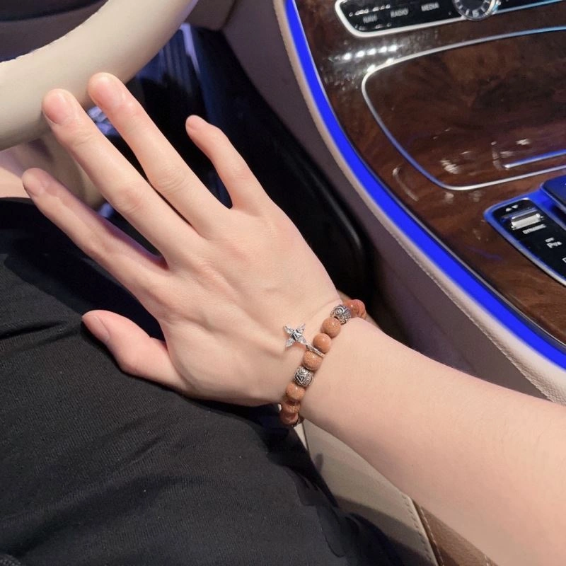 GoAnywhere Louis Vuitton Bracelets 250828
