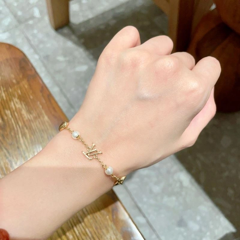 Louis Vuitton Bracelets GoodFit 250818