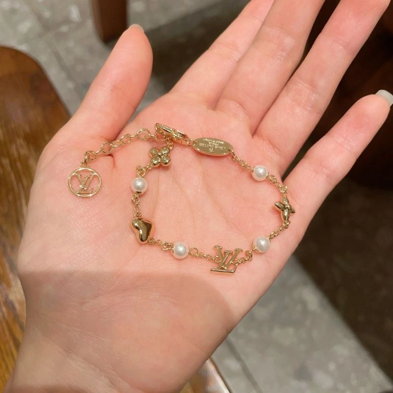 Louis Vuitton Bracelets GoodFit 250818
