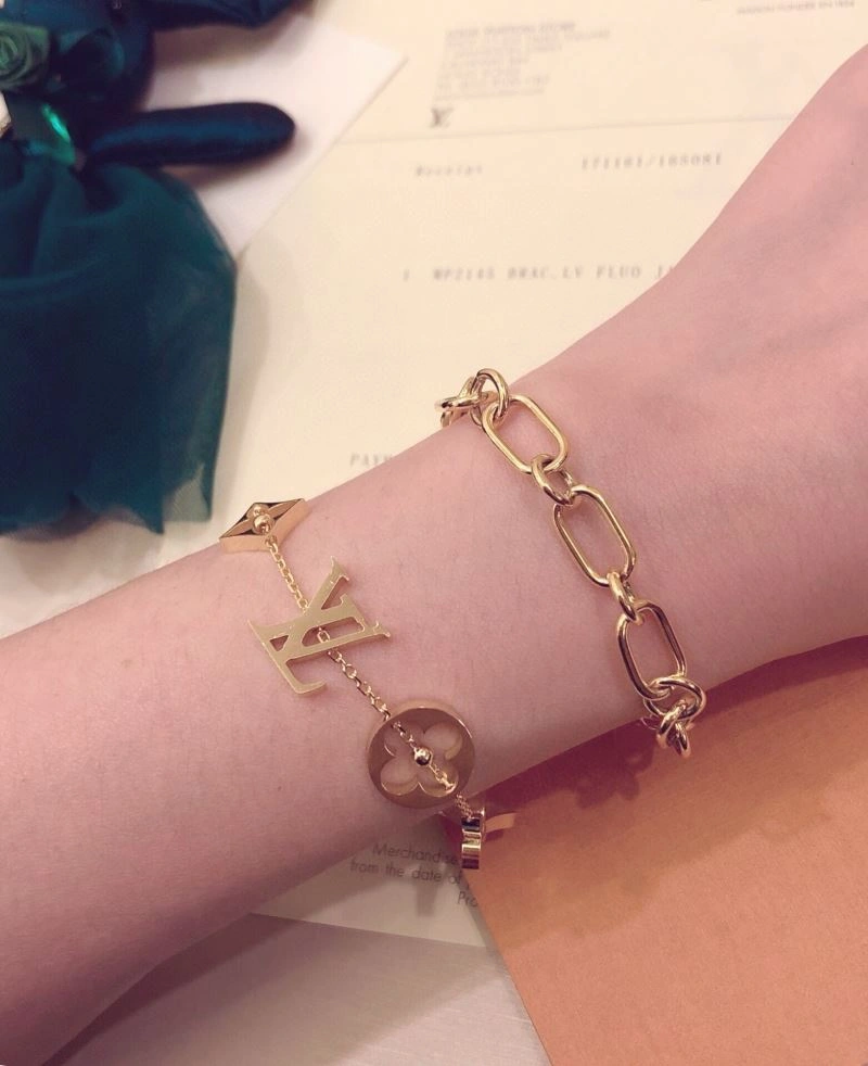 Louis Vuitton Bracelets SmartChoice 250815