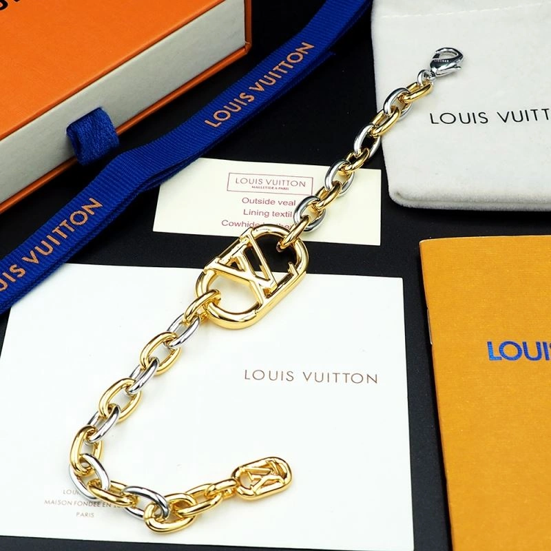 Premium Louis Vuitton Bracelets 250797