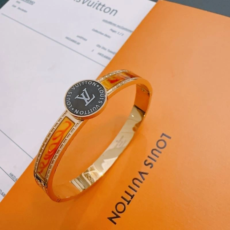 Louis Vuitton Bracelets Trendsetting 250785