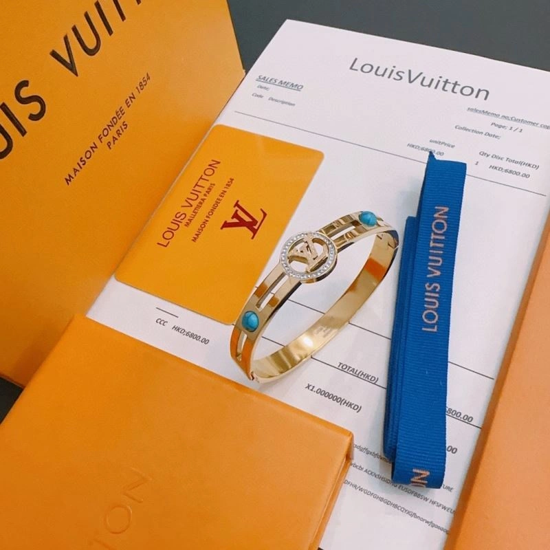 Fashionable Louis Vuitton Bracelets 250783