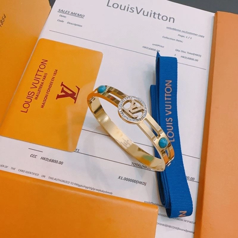 Fashionable Louis Vuitton Bracelets 250783