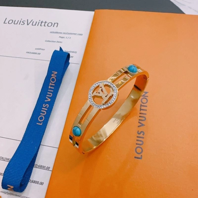 Fashionable Louis Vuitton Bracelets 250783
