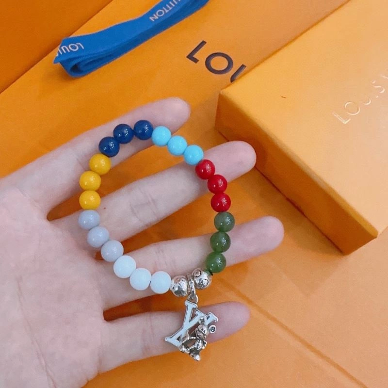 Minimalist Louis Vuitton Bracelets 250810
