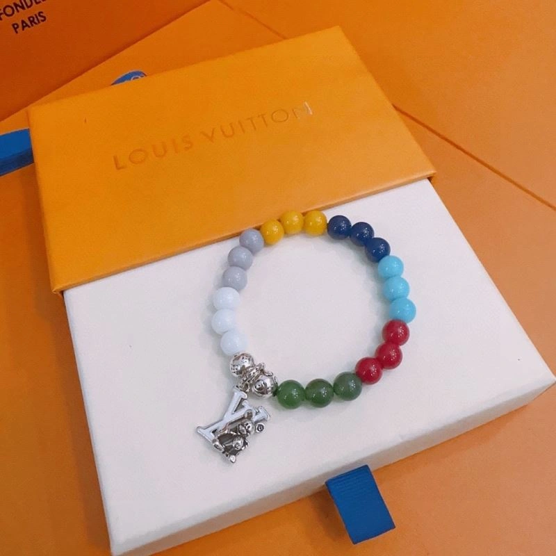 Minimalist Louis Vuitton Bracelets 250810