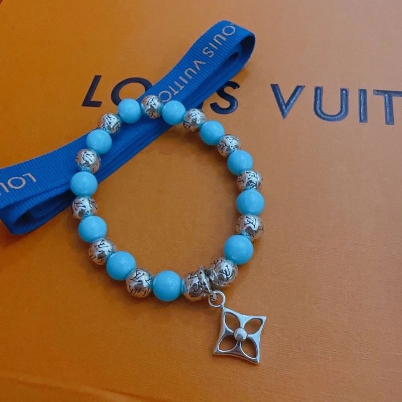 Louis Vuitton Bracelets Versatile 250814