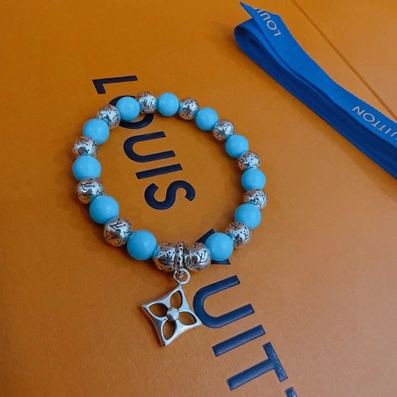 Louis Vuitton Bracelets Versatile 250814