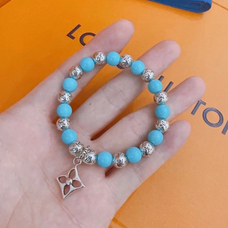 Louis Vuitton Bracelets Versatile 250814