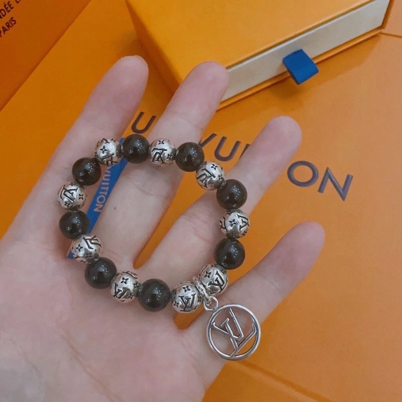 Louis Vuitton Bracelets Chic 250806