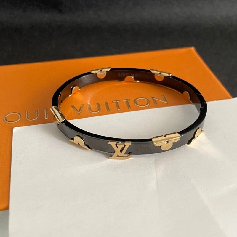 Louis Vuitton Bracelets Unisex 250792