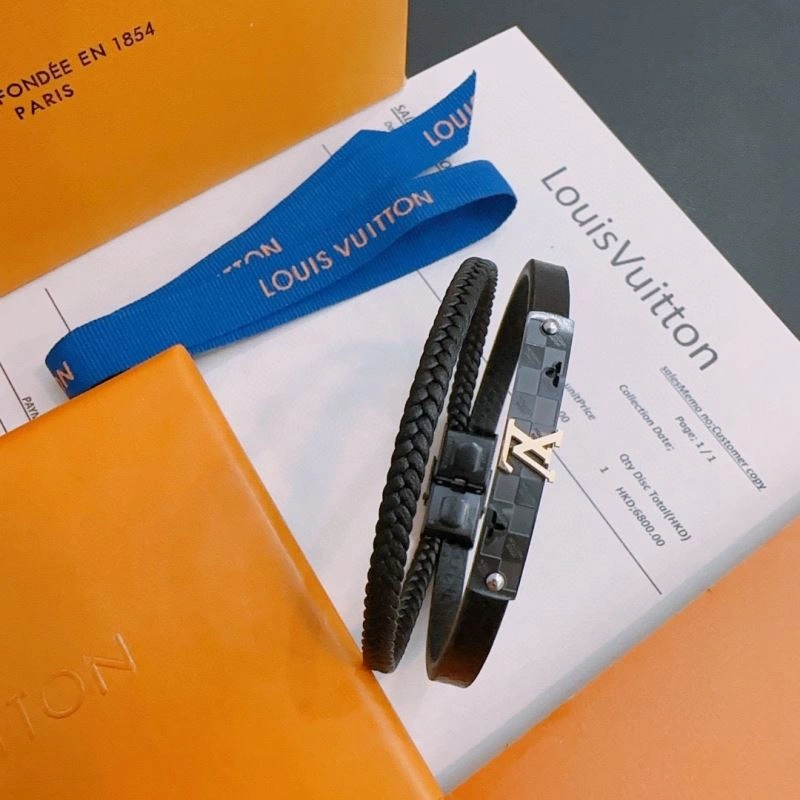 Louis Vuitton Bracelets StreetReady 250781