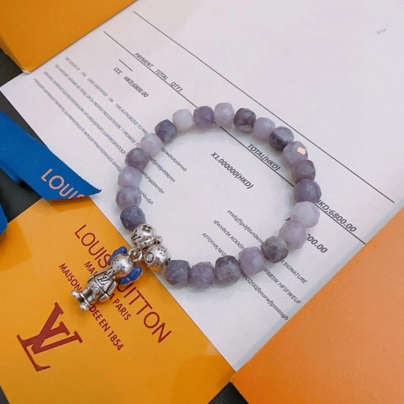 Louis Vuitton Bracelets Effortless 250778