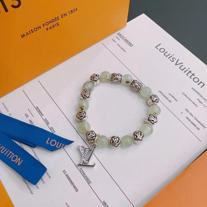 Breathable Louis Vuitton Bracelets 250776