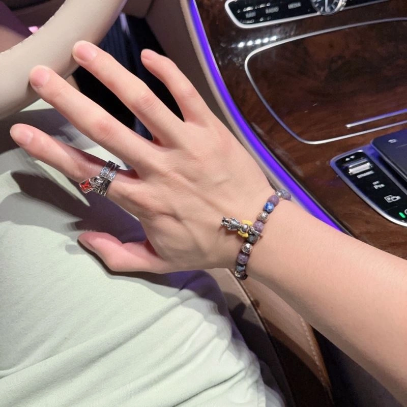 Louis Vuitton Bracelets Soft 250775