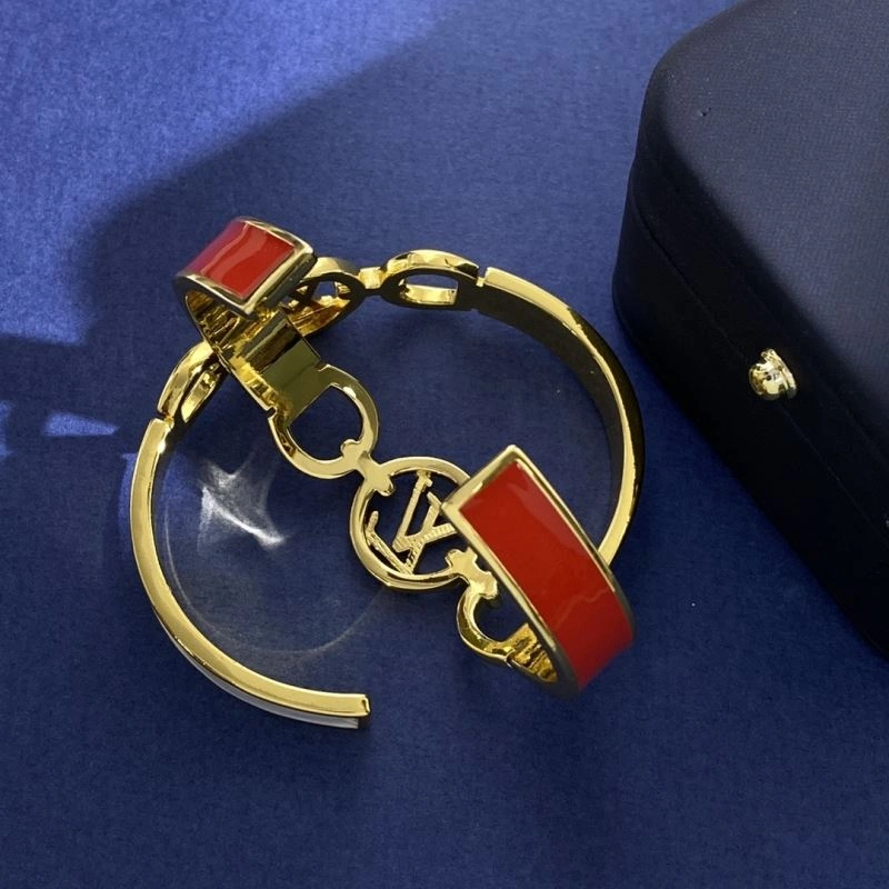 Unisex Louis Vuitton Bracelets 250773
