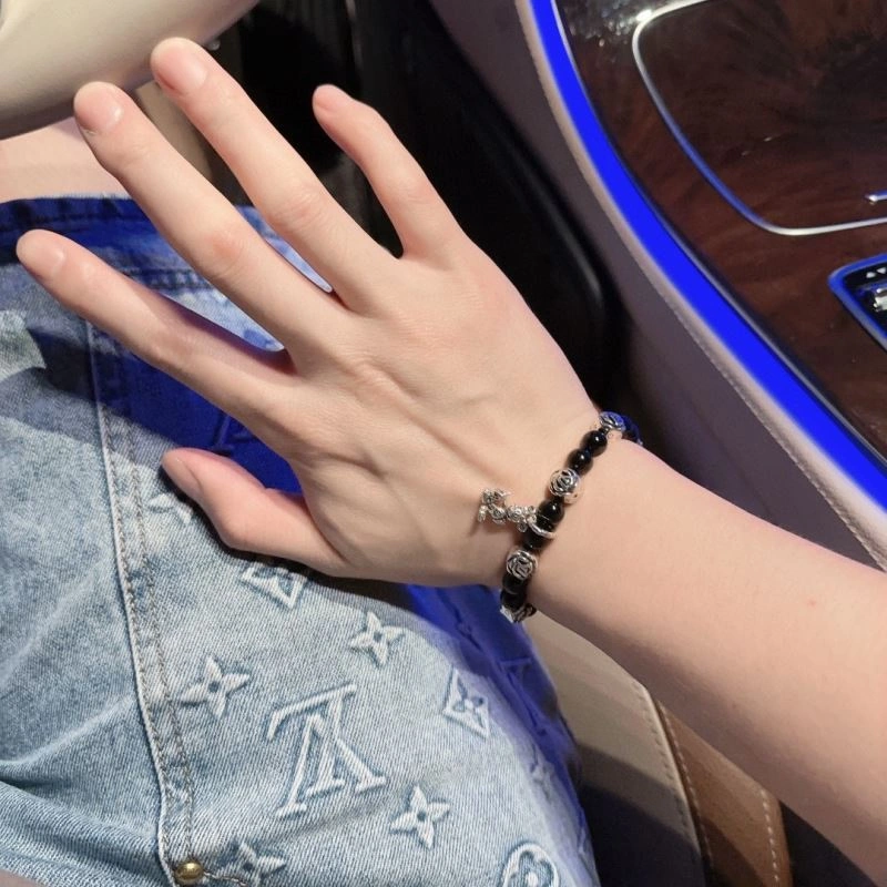 Louis Vuitton Bracelets Flexible 250772