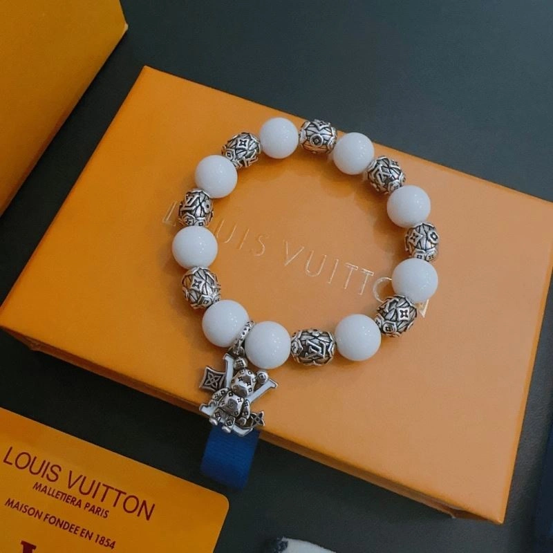 EyeCatching Louis Vuitton Bracelets 250771