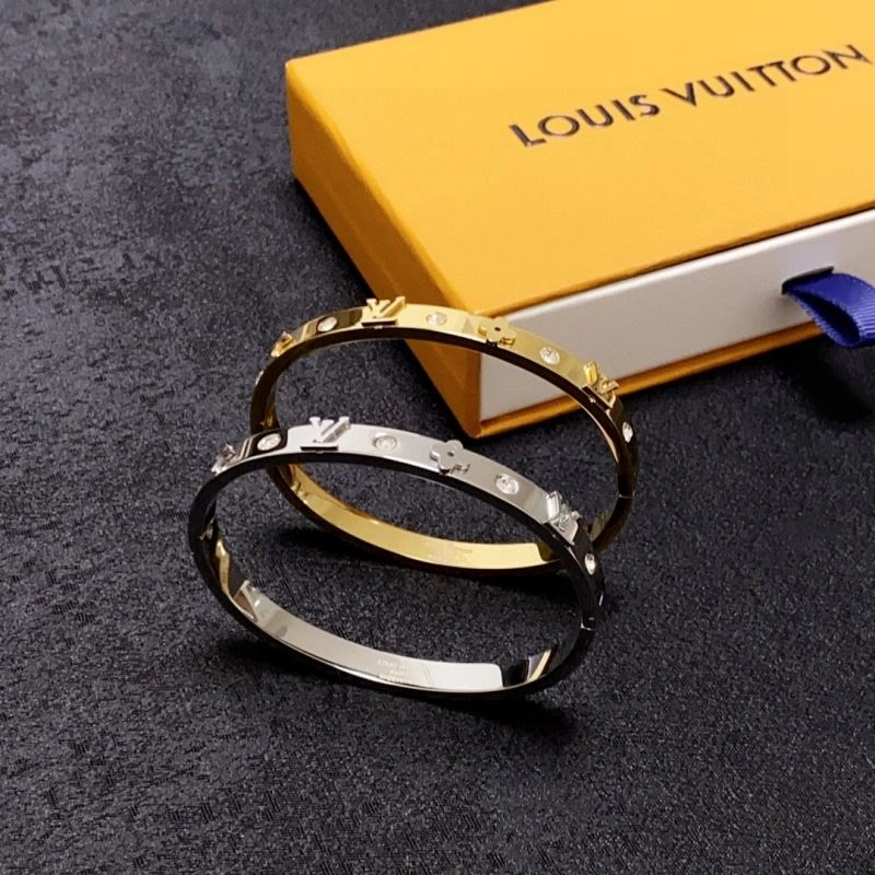 Louis Vuitton Bracelets Soft 250766