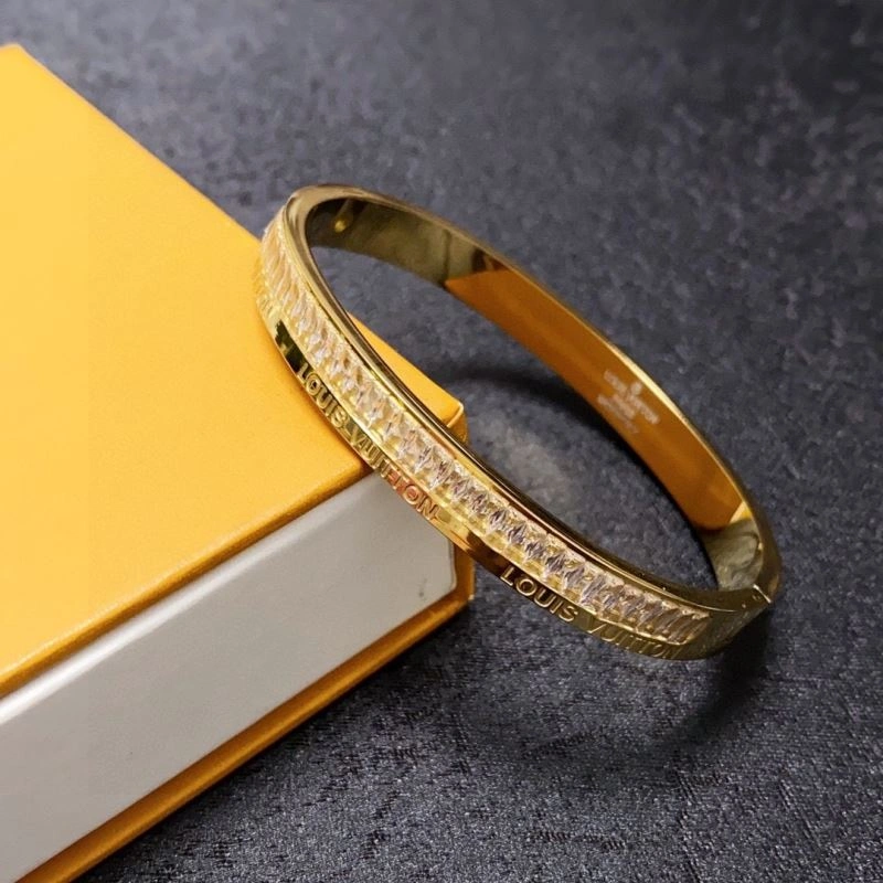 Seasonal Louis Vuitton Bracelets 250765