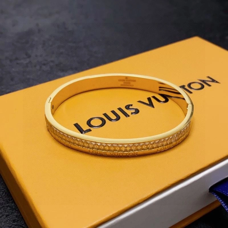 Seasonal Louis Vuitton Bracelets 250765