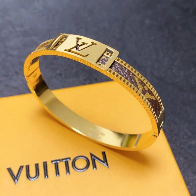 Louis Vuitton Bracelets Lightweight 250770