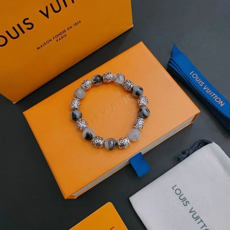 Louis Vuitton Bracelets Neat 250768