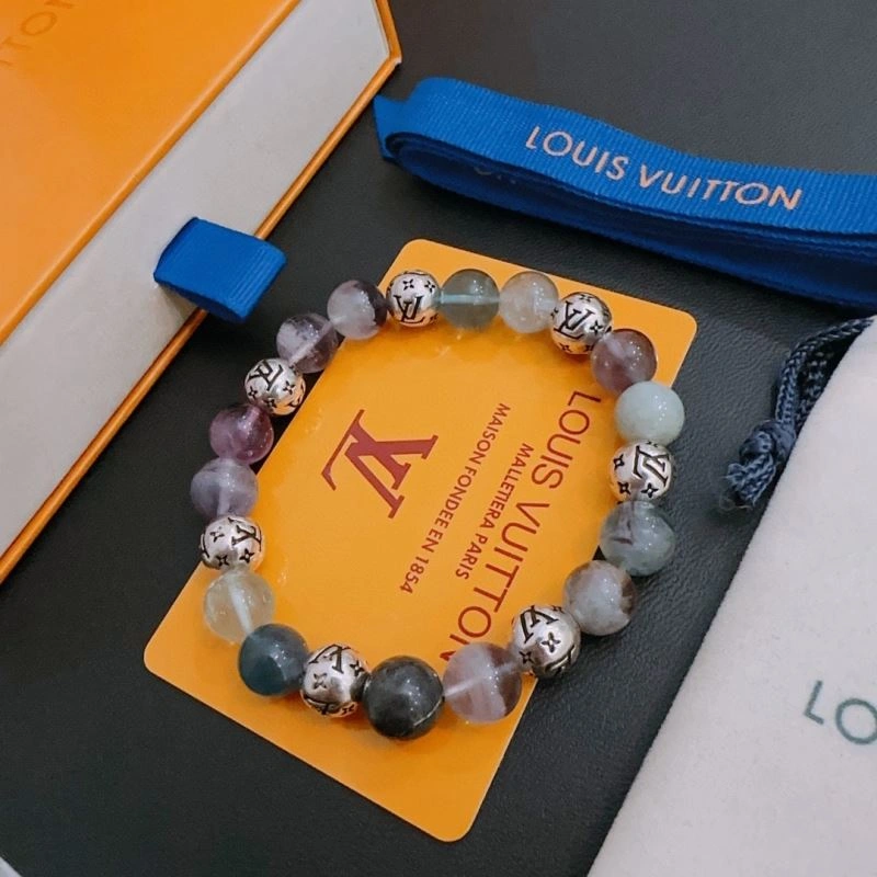 Cozy Louis Vuitton Bracelets 250760