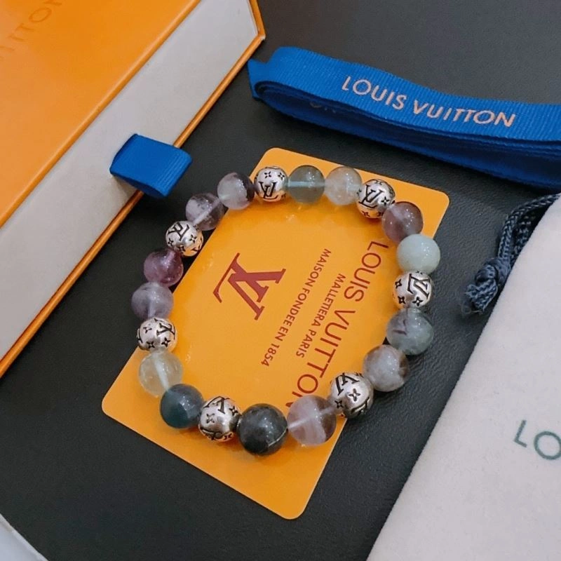 Cozy Louis Vuitton Bracelets 250760