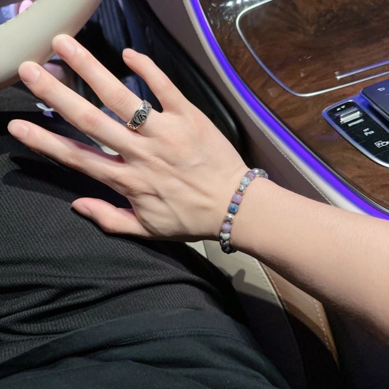 Louis Vuitton Bracelets Seasonal 250762