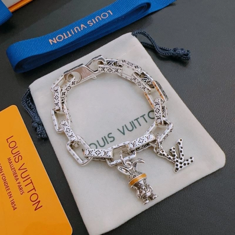 Louis Vuitton Bracelets MultiPurpose 250753
