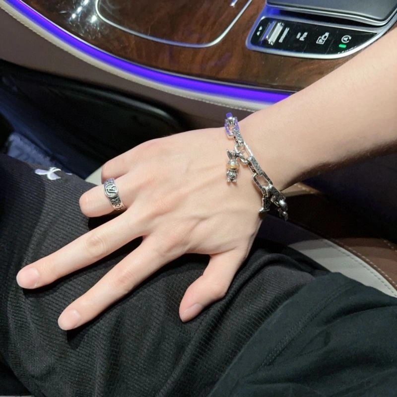 Louis Vuitton Bracelets MultiPurpose 250753