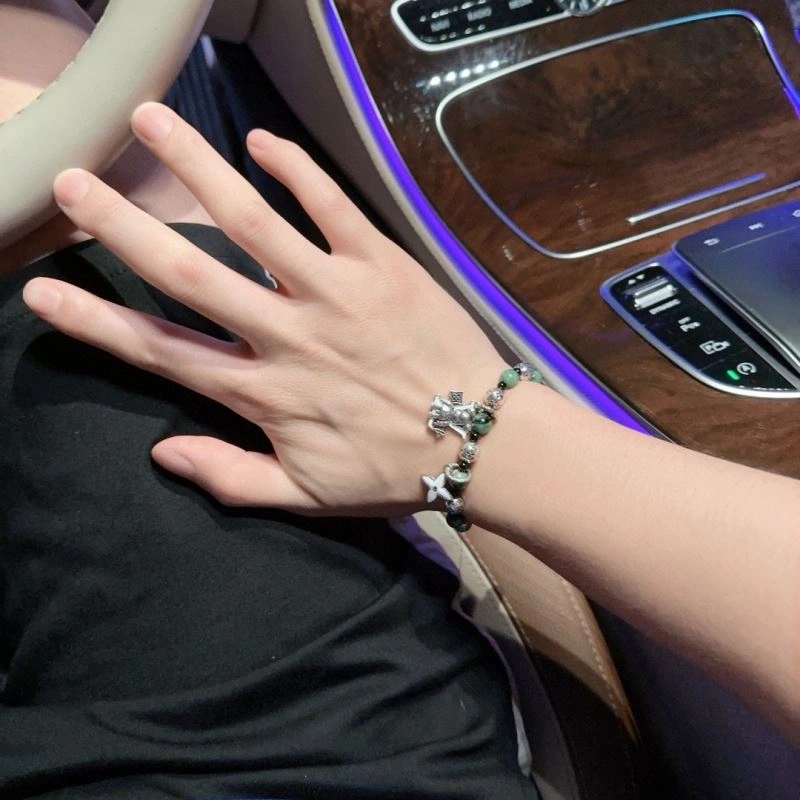 Louis Vuitton Bracelets AllSeason 250749