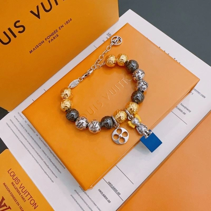 Premium Louis Vuitton Bracelets 250750