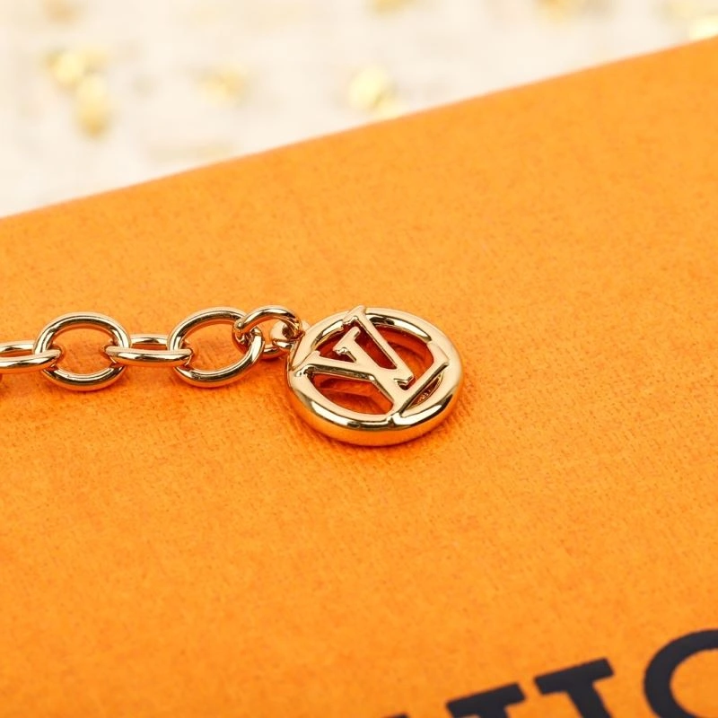 Louis Vuitton Bracelets FreshLook 250738